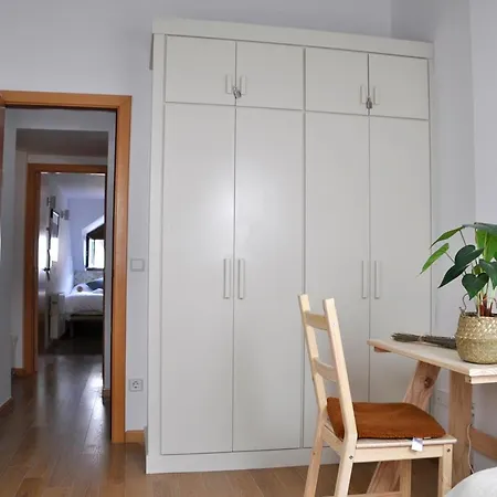 Apartament El Cuchi De Tril, Centrico, Wifi, Ascensor Y Garaje