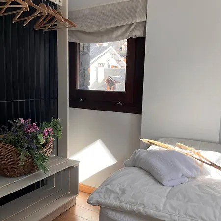 Apartament El Cuchi De Tril, Centrico, Wifi, Ascensor Y Garaje